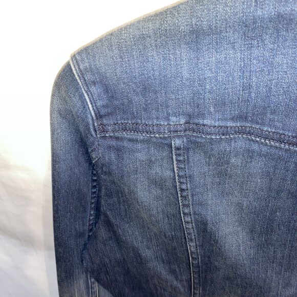 Levi’s Women’s Jean Jacket Size Large Dark Blue Denim Going Out Party Fun - Picture 11 of 12